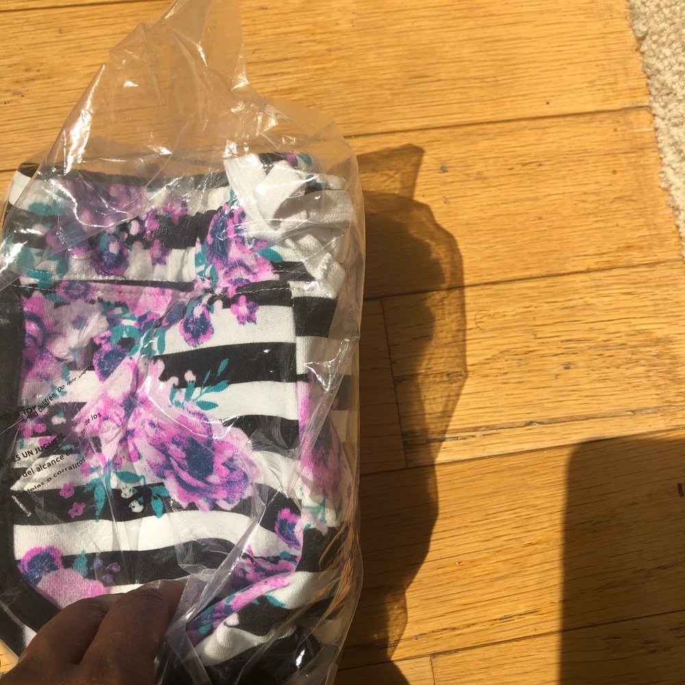 Patterned Dolphin Shorts - Picture 4 of 4